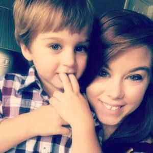 Meet your Posher, Saralyn